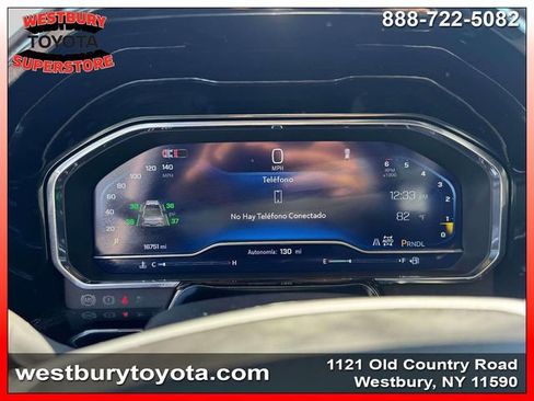 Used 2024 Chevrolet Silverado 1500 LT AWD/4WD image 25