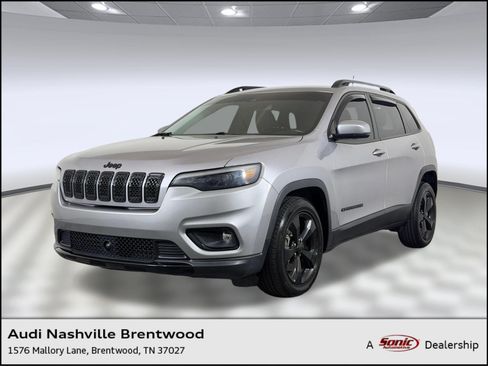 Used 2021 Jeep Cherokee Latitude Plus FWD image 1
