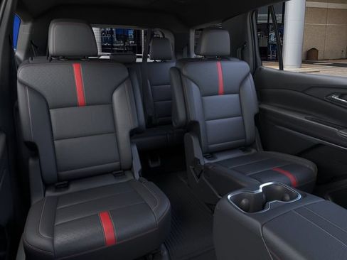 New 2027 Chevrolet Traverse RS w/ LPO, Floor Liner Package FWD image 17