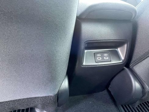 Used 2026 Toyota Corolla SE FWD image 11