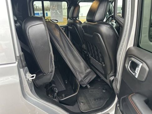 Used 2021 Jeep Gladiator Mojave image 10