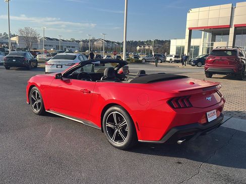 Used 2025 Ford Mustang Premium image 38