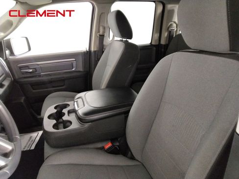 Used 2024 RAM 1500 Classic SLT AWD/4WD image 24