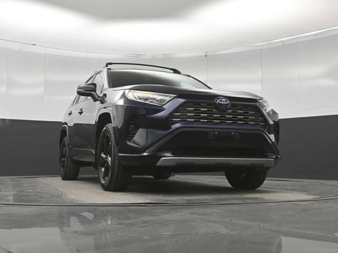 Used 2021 Toyota RAV4 XSE AWD/4WD image 32