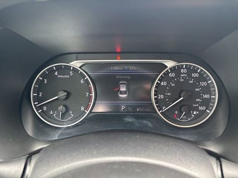 Used 2024 Nissan Sentra SV image 28