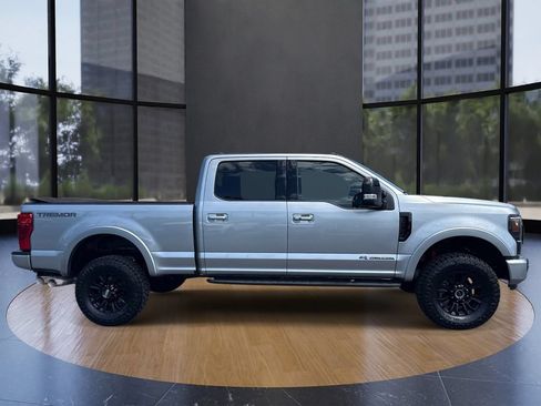 Certified 2022 Ford F350 Lariat w/ Tremor Off-Road Package AWD/4WD image 2