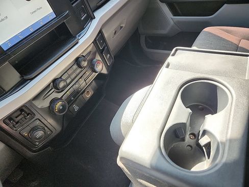 Used 2025 Ford F250 XLT w/ FX4 Off-Road Package AWD/4WD image 12