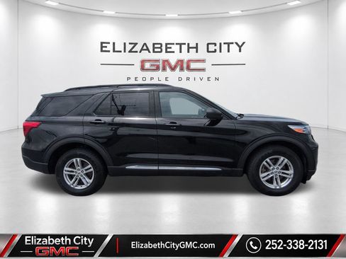 Used 2023 Ford Explorer XLT AWD/4WD image 6