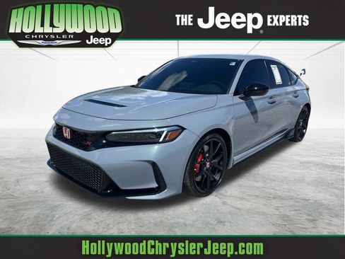 Used 2025 Honda Civic Type R image 1