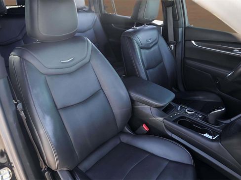 Certified 2023 Cadillac XT6 Sport w/ Technology Package image 33