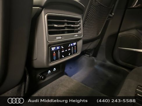 New 2026 Audi Q8 Premium Plus image 29