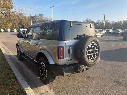 Used 2024 Ford Bronco Outer Banks image 2