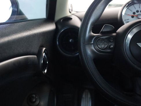 Used 2013 MINI Cooper Clubman S w/ Premium Pkg 2 FWD image 19