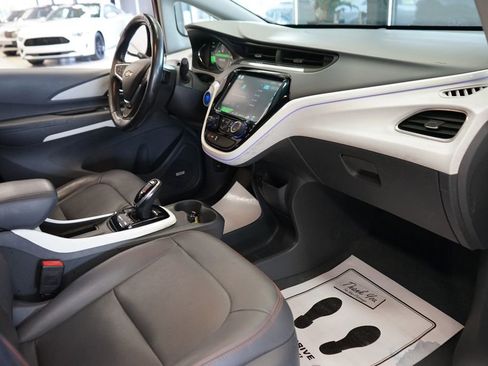 Used 2018 Chevrolet Bolt Premier w/ Driver Confidence II Package FWD image 45