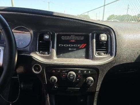 Used 2014 Dodge Charger SXT w/ Sport Appearance Group RWD image 10