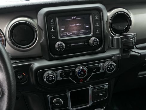 Used 2021 Jeep Wrangler Unlimited Sport AWD/4WD image 18