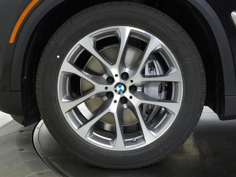 Used 2026 BMW X5 xDrive50e w/ Premium Package AWD/4WD image 7