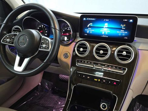 Used 2020 Mercedes-Benz GLC 300 4MATIC image 11