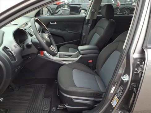 Used 2015 Kia Sportage LX image 4