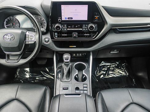 Used 2023 Toyota Highlander XLE w/ Protection Package #3 (TMS) image 13