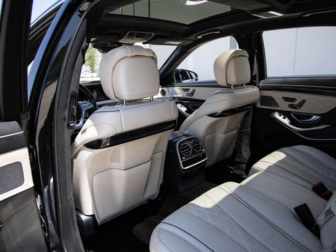 Used 2020 Mercedes-Benz S 560 Sedan image 38