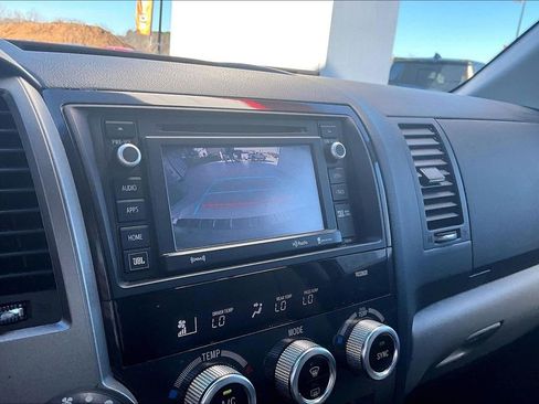 Used 2016 Toyota Sequoia Limited w/ Safety & Convenience Package image 11