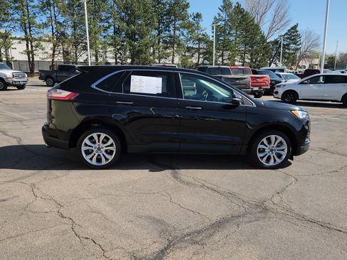Certified 2024 Ford Edge Titanium AWD/4WD image 16