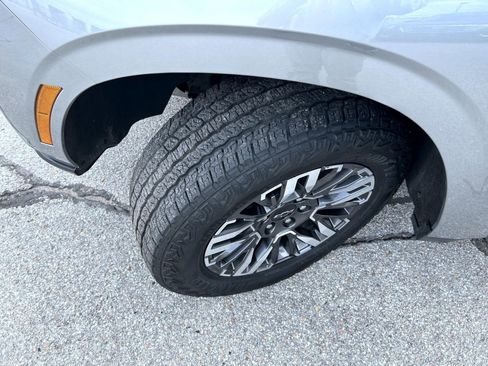 Certified 2025 Chevrolet Suburban Z71 image 25