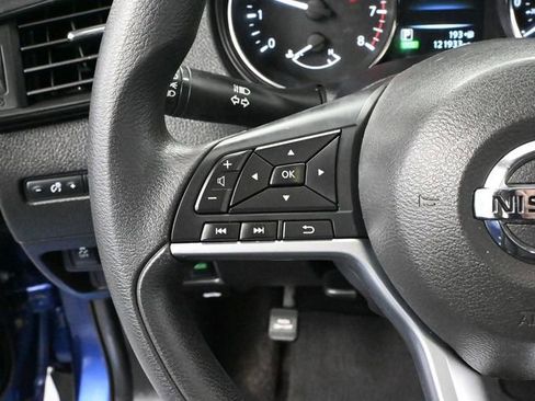 Used 2017 Nissan Rogue S image 23