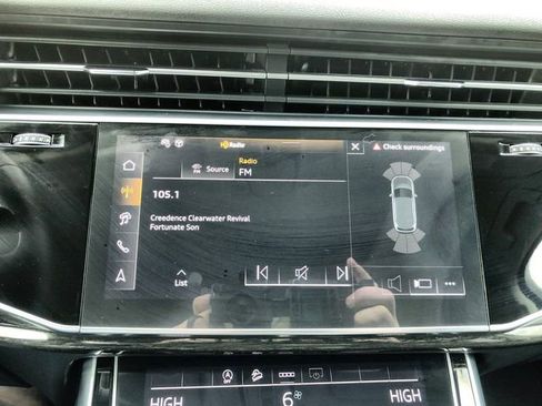 Used 2025 Audi Q7 3.0T Premium Plus image 16