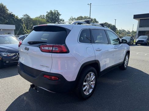 Used 2017 Jeep Cherokee Limited AWD/4WD image 4