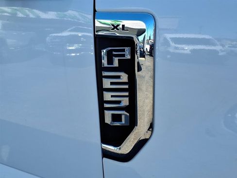 Used 2022 Ford F250 XL w/ Power Equipment Group AWD/4WD image 29
