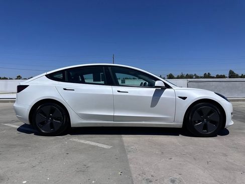 Used 2021 Tesla Model 3 Standard Range Plus RWD image 30
