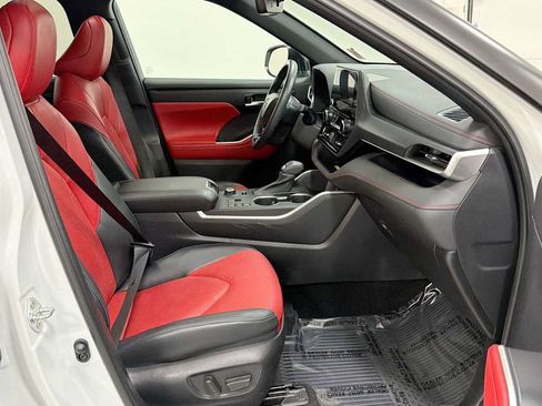 Used 2023 Toyota Highlander XSE AWD/4WD image 31