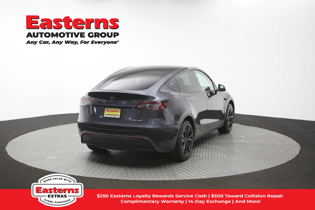 Used 2024 Tesla Model Y Long Range AWD/4WD image 36
