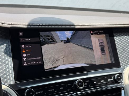 Certified 2024 Bentley Flying Spur W12 AWD/4WD image 13