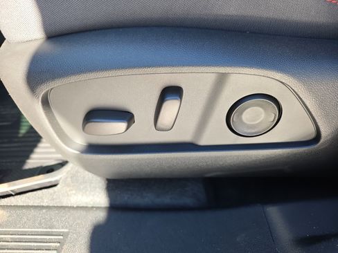 New 2026 Chevrolet Equinox RS w/ Convenience Package III image 15