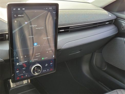 Used 2021 Ford Mustang Mach-E Premium image 28