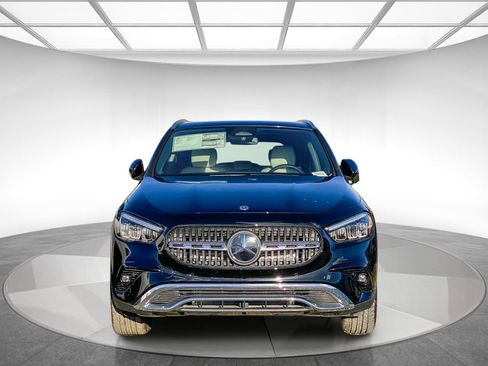 New 2025 Mercedes-Benz GLA 250 4MATIC image 3