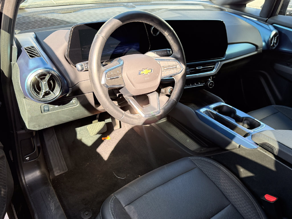 Used 2024 Chevrolet Equinox EV LT FWD image 13