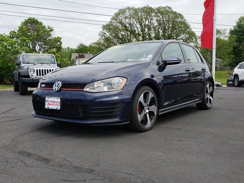 Used 2015 Volkswagen GTI S FWD image 3