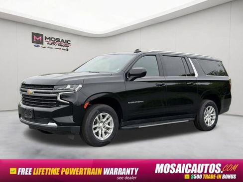 Used 2024 Chevrolet Suburban LT AWD/4WD image 3
