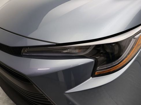 Certified 2025 Toyota Corolla LE w/ Convenience Package image 3