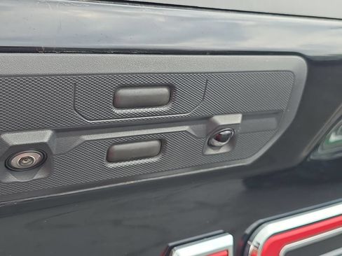 Used 2019 GMC Sierra 1500 AT4 w/ AT4 Premium Package AWD/4WD image 14