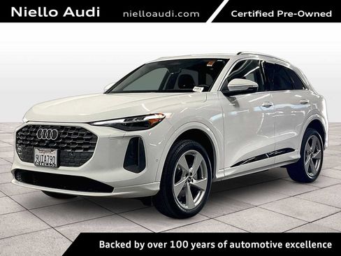 Certified 2025 Audi Q5 Premium Plus w/ Premium Plus AWD/4WD image 1