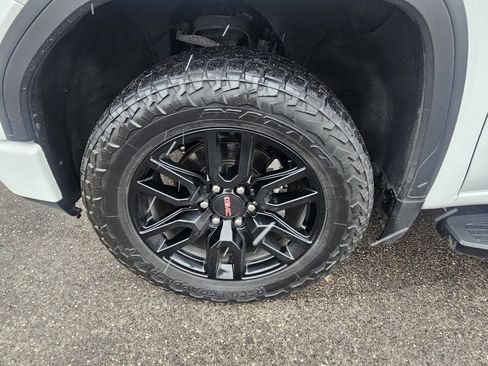 Used 2021 GMC Sierra 1500 Elevation image 21