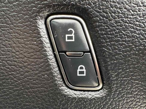 Used 2018 Ford F150 Raptor w/ Equipment Group 802A Luxury AWD/4WD image 34