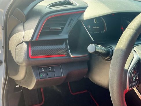 Used 2020 Honda Civic Type R image 10