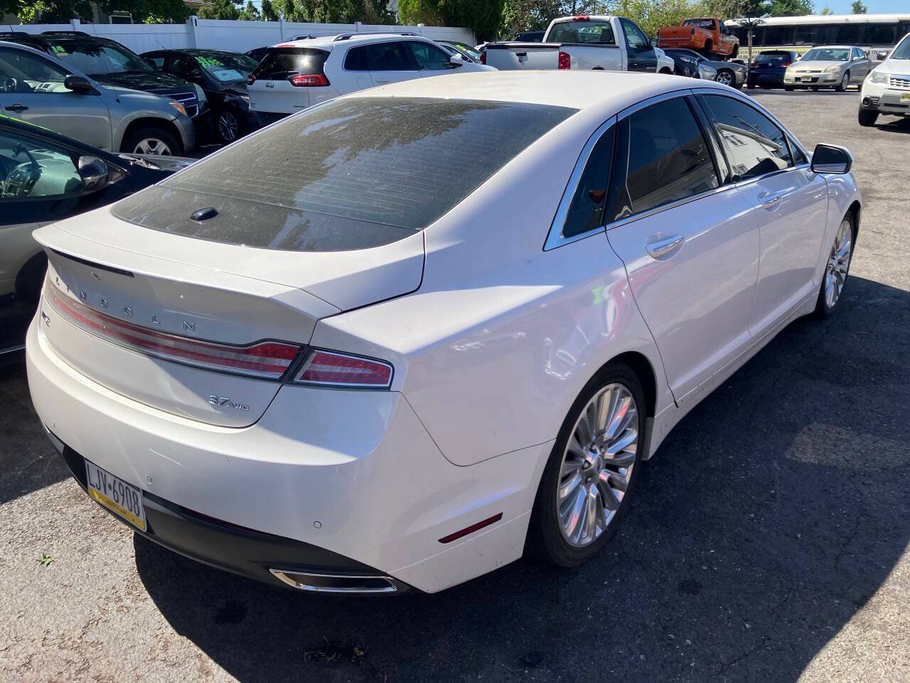Used 2015 Lincoln MKZ AWD w/ Equipment Group 102A Reserve image 3