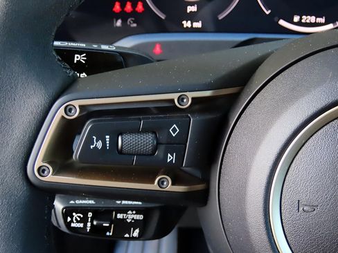 New 2025 Porsche Taycan 4S AWD/4WD image 37